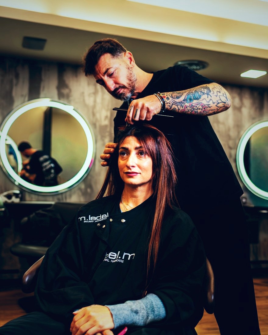 Daniele al lavoro — Ayra Salon
